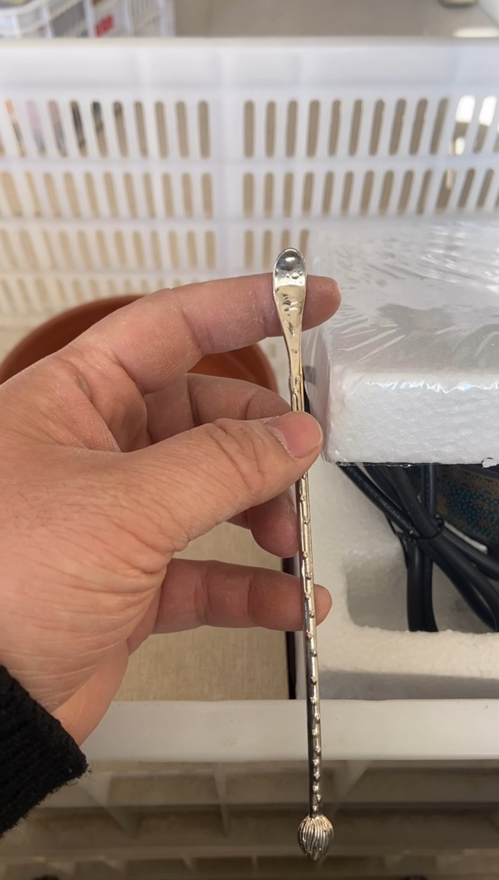 杯无运费险有瑕疵的摄影的产品有使用过的痕迹有点脏介意勿拍