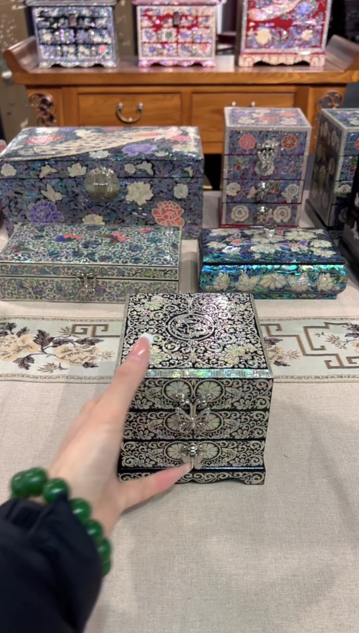 【闪购商品】黑底龙凤·弘贝雅螺钿漆器文化馆