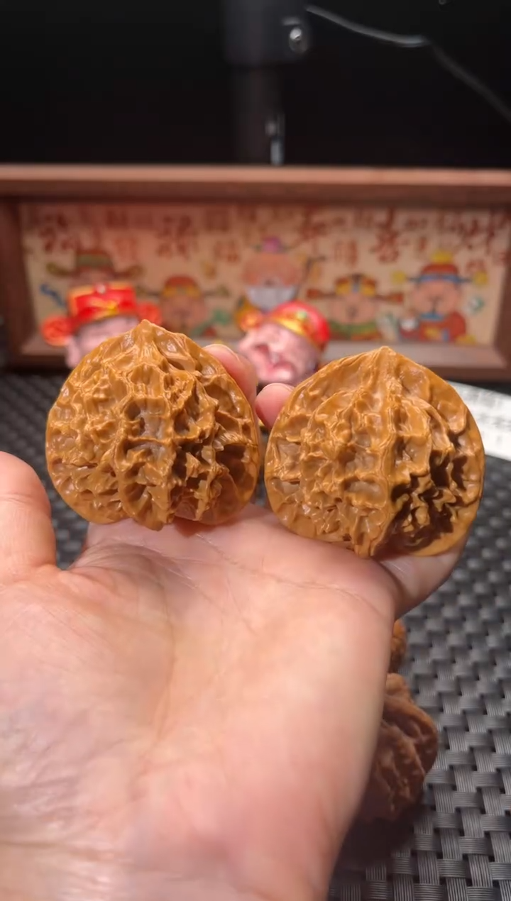 把件文玩核桃大花官帽49尺