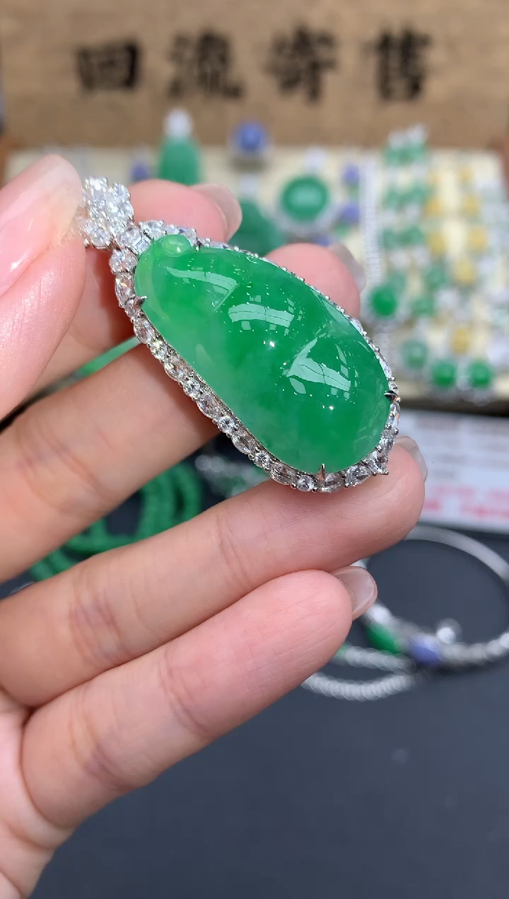 【闪购商品】翡翠颈饰18K金镶嵌697-中国好珍宝
