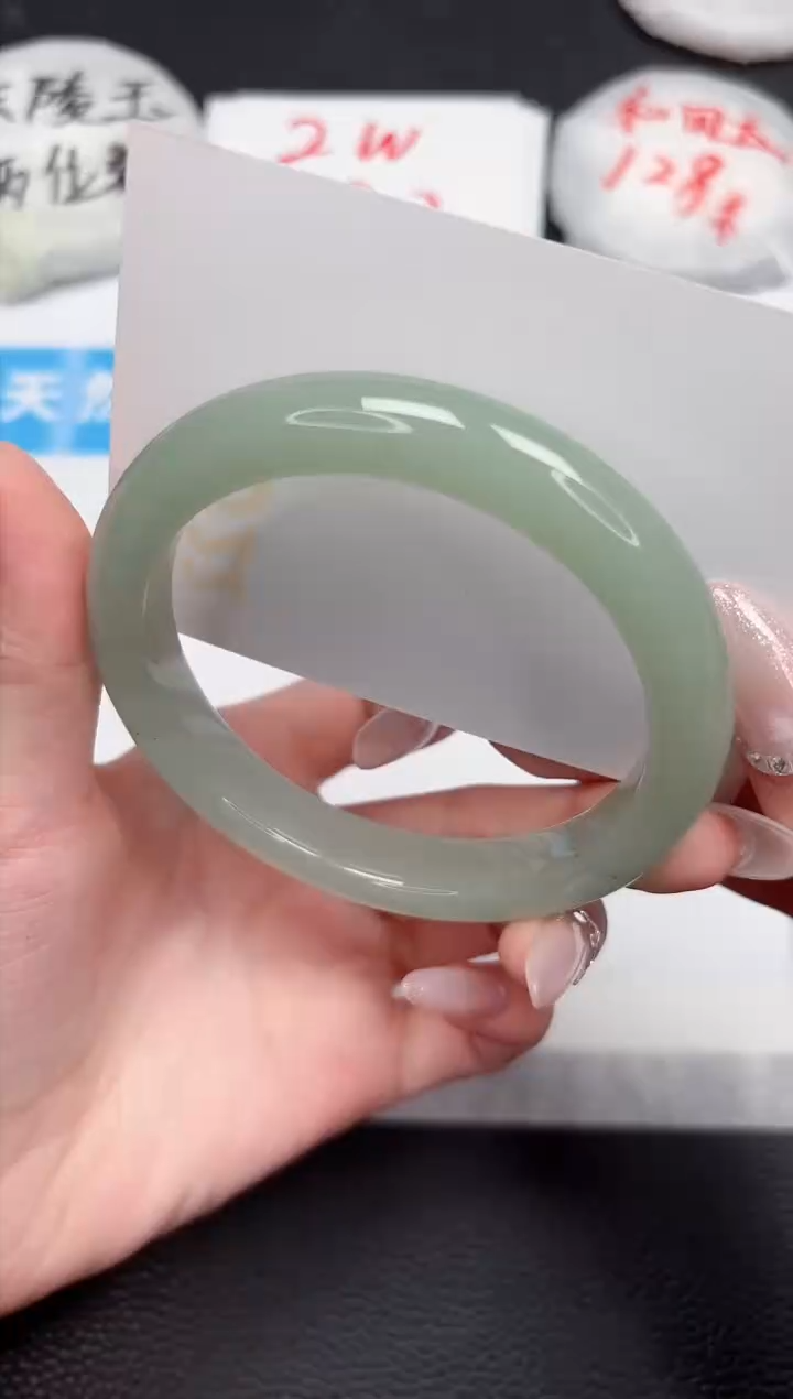 【闪购商品】石英质玉手镯未镶嵌621-61.8