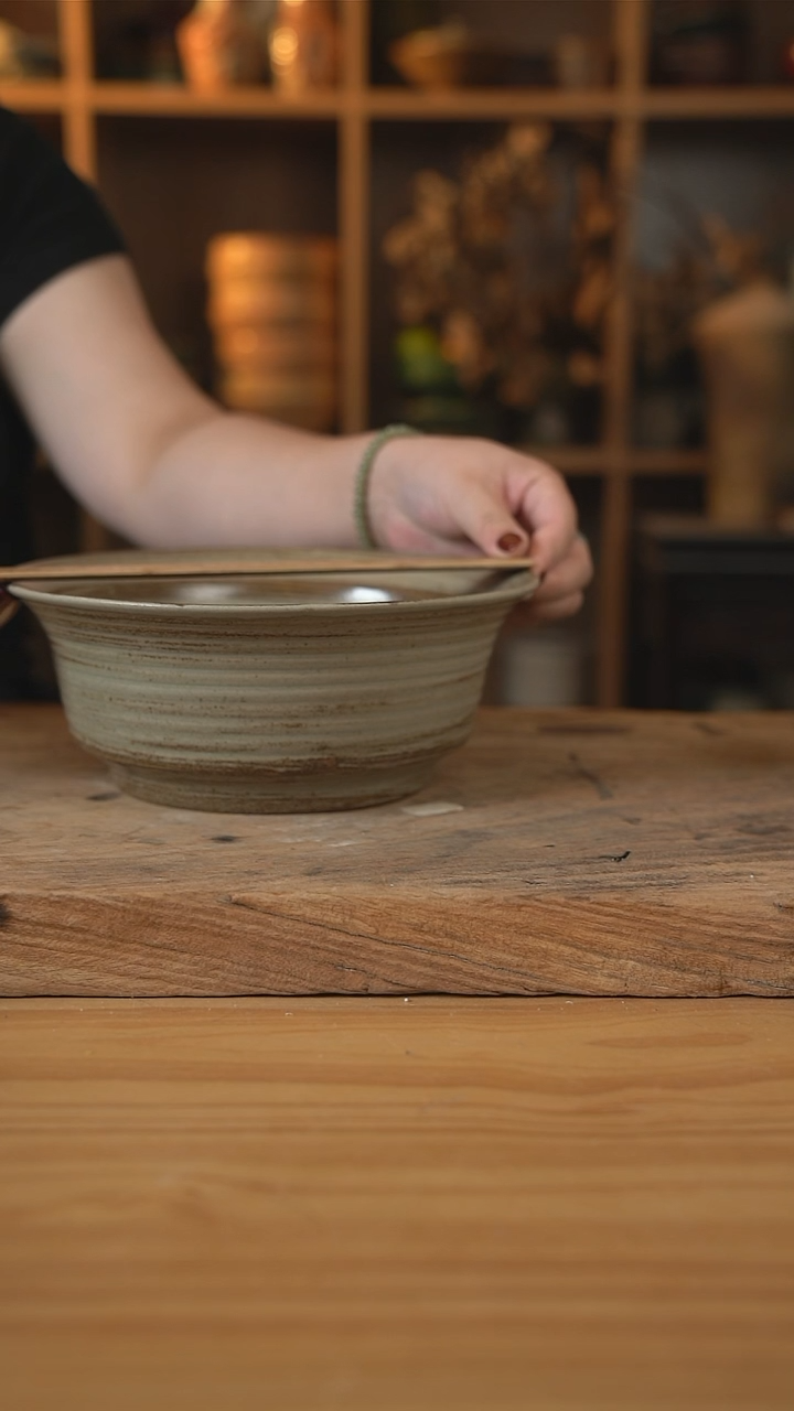 岁月风情系列的9英寸螺纹大深碗