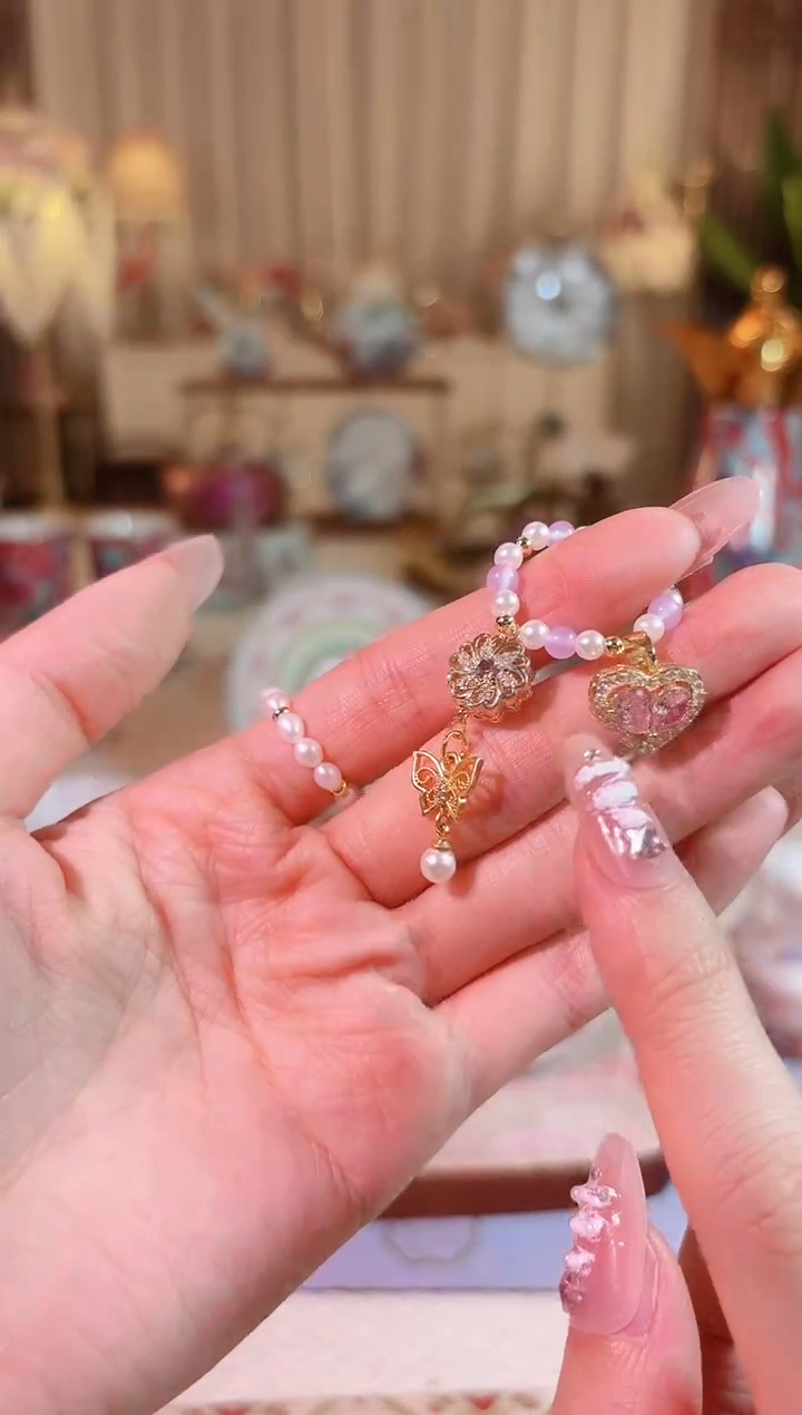 【闪购商品】瓷爱心-蝶恋花提溜