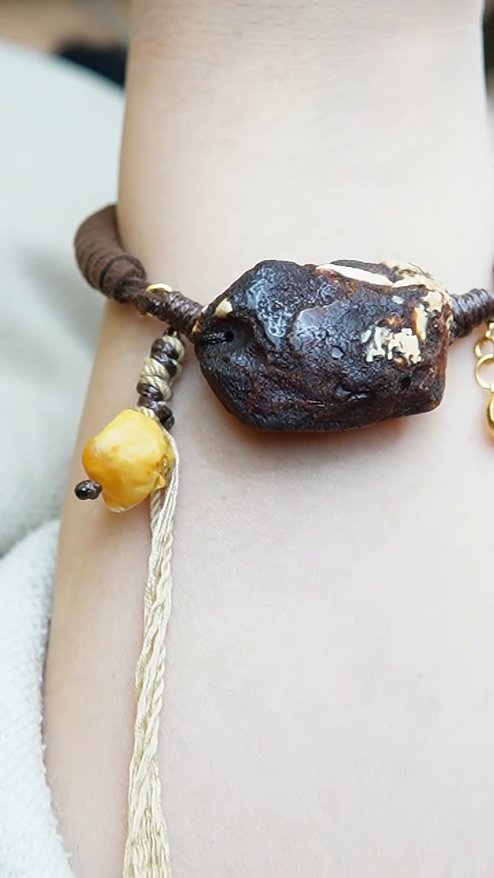 【闪购商品】琥珀裸石未镶嵌原石