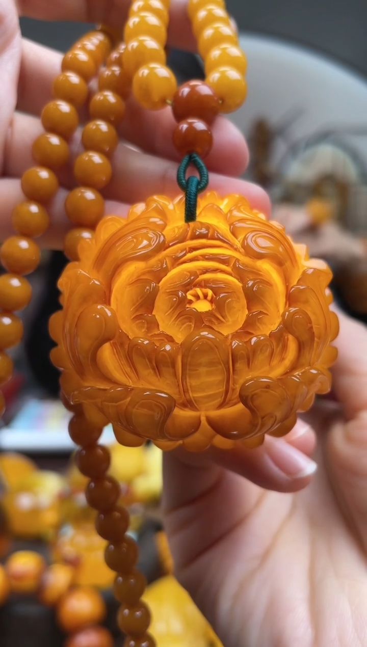 【闪购商品】琥珀裸石未镶嵌首饰 假1赔4 （多样性发货1件