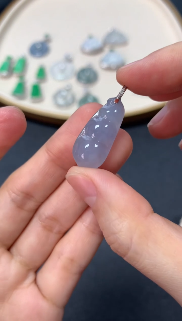 【闪购商品】翡翠吊坠(不含链)18K金镶嵌1380