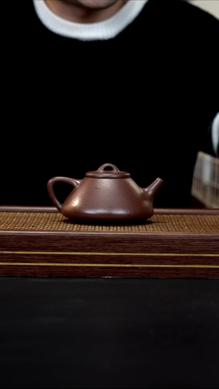 茶壶紫砂    ZKF      石红老紫泥     子怡石瓢    200cc