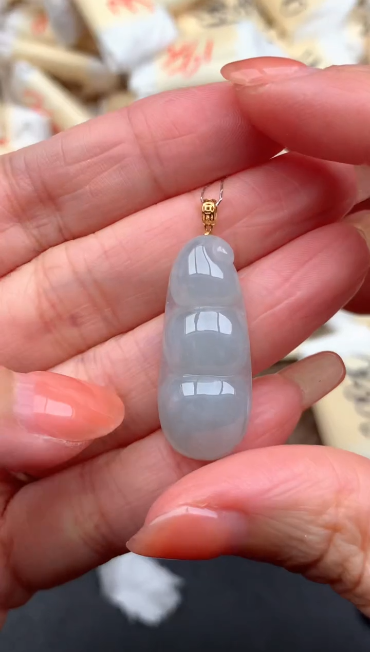 18K金镶嵌挂件翡翠福利