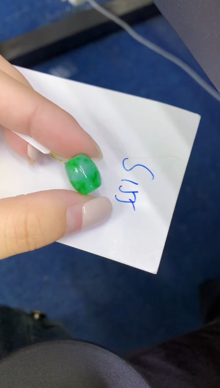 颈饰未镶嵌翡翠缅甸天然翡翠A货