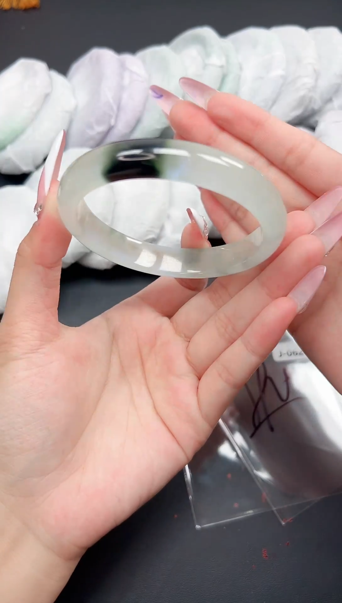 精品手镯，一物一拍J-062