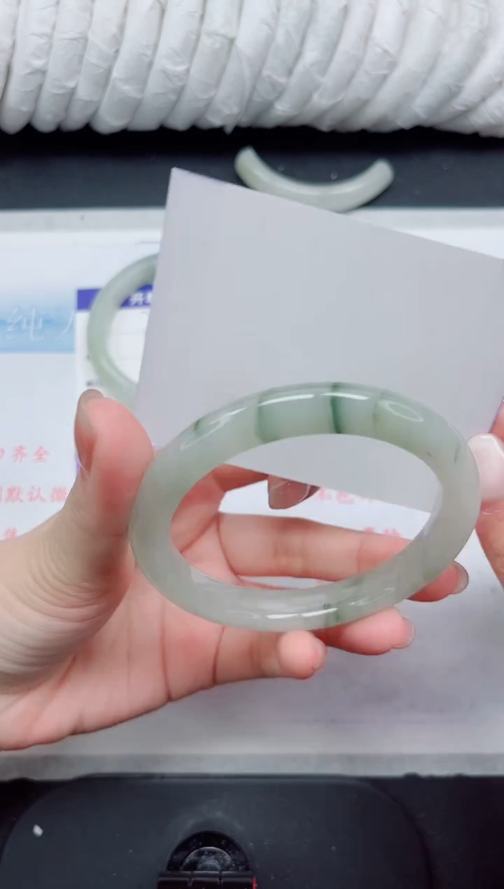 【闪购商品】石英质玉手镯未镶嵌202-60