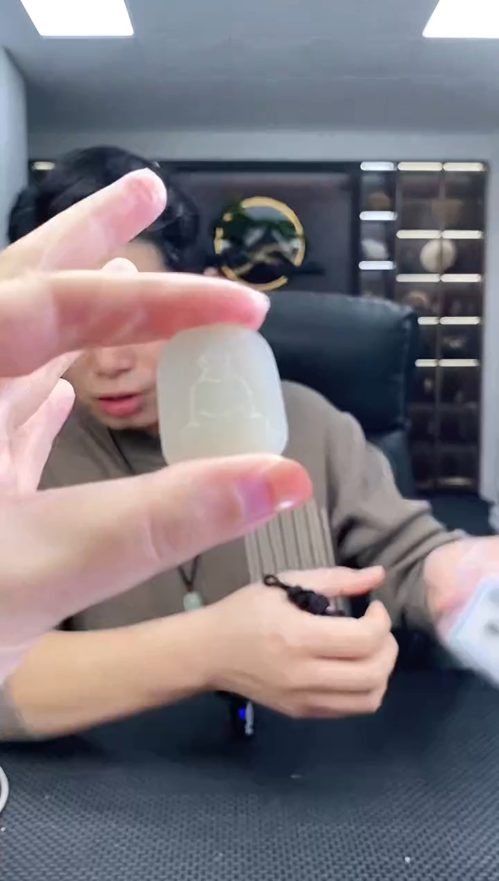 颈饰未镶嵌和田玉大日如来清货1
