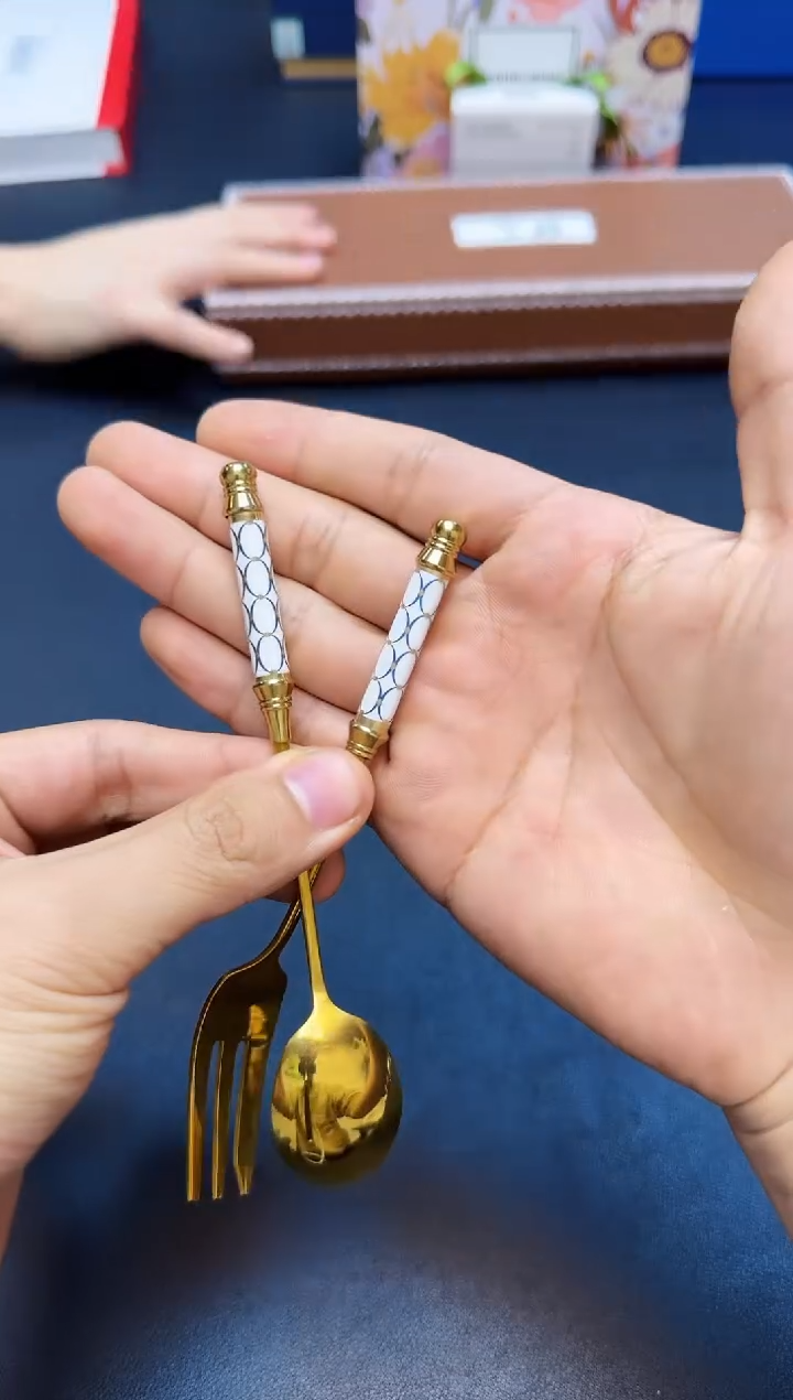 【闪购商品】杯全新正品一件不留@@WE85 WE86