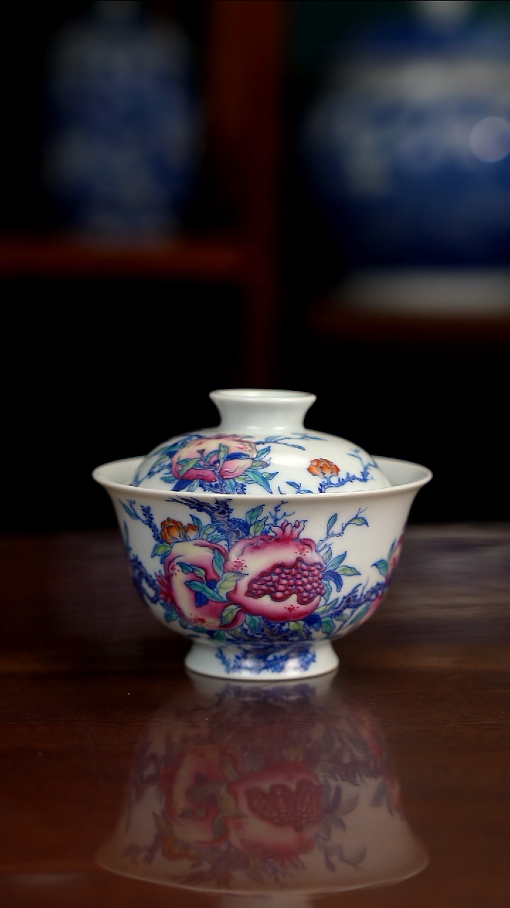 空山明月新派斗彩石榴盖碗