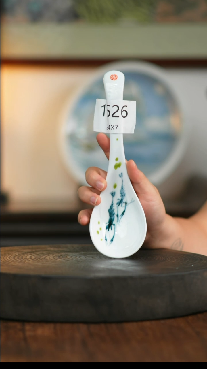 盘景德镇釉下五彩手绘餐具1626