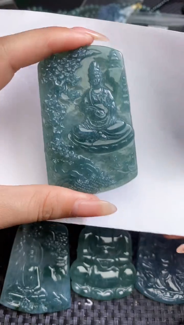 【闪购商品】翡翠颈饰未镶嵌1111111111