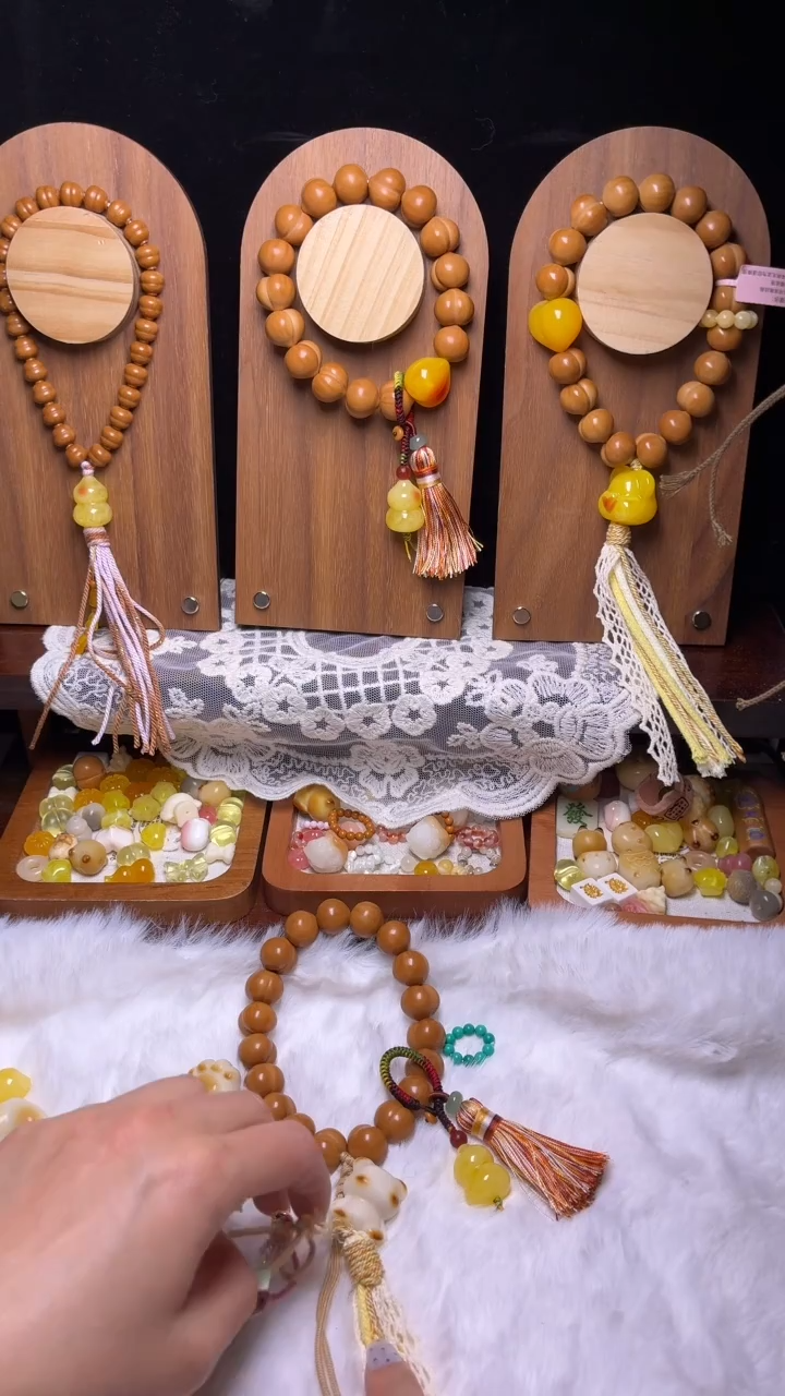 吊坠猴头核桃俊***店短流苏