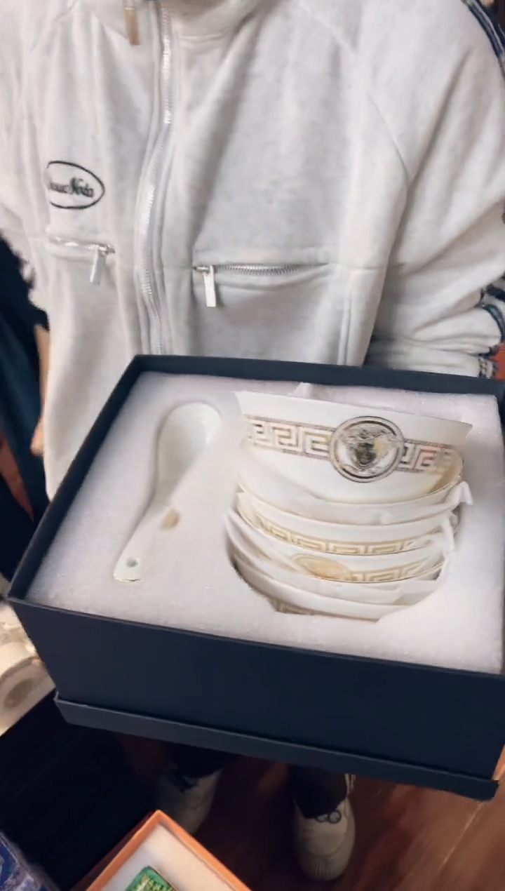 【闪购商品】杯鸿辉家品牌瓷器，京东包邮！