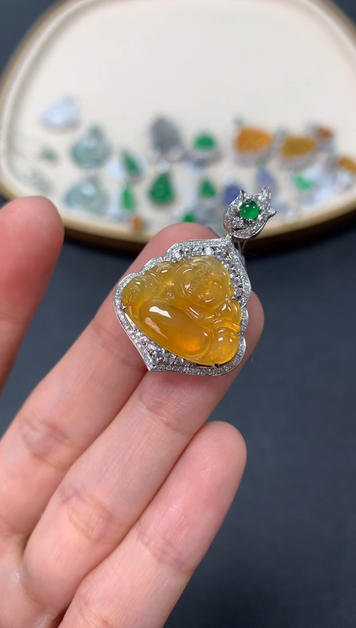 【闪购商品】翡翠吊坠(不含链)18K金镶嵌9900