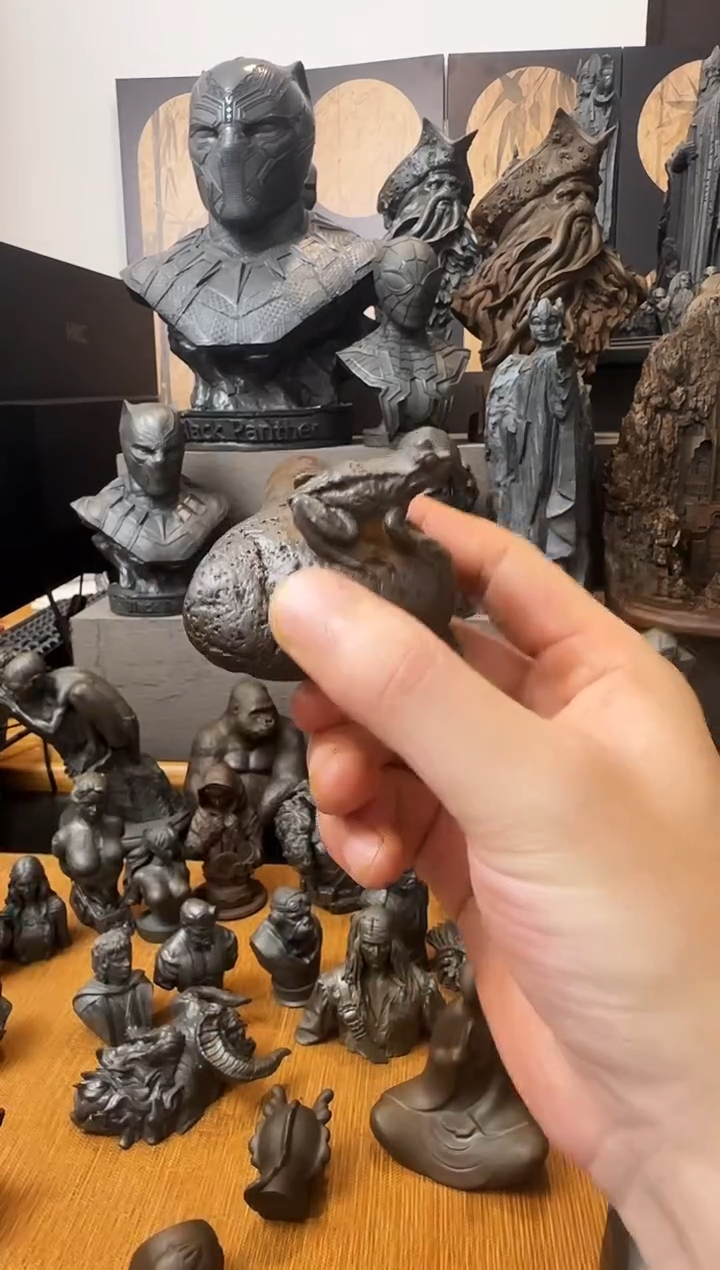 铁独**渔实心铁艺摆件~~站石头大青蛙（锈色）