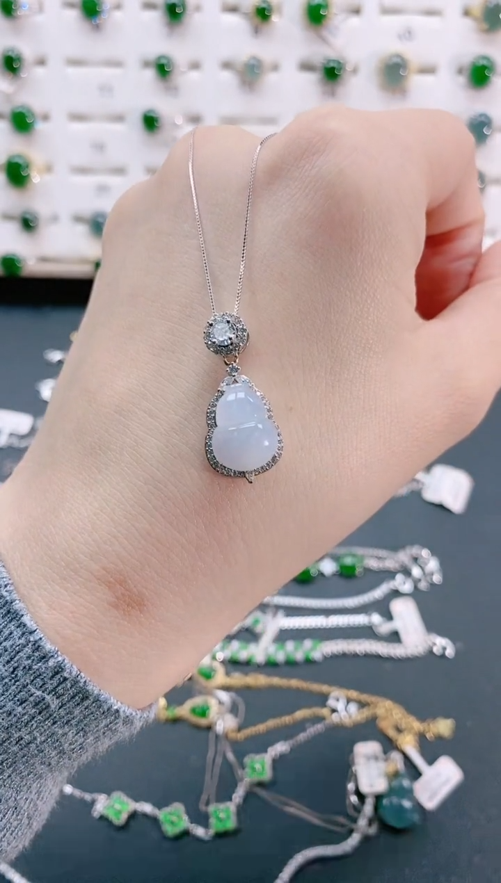 【闪购商品】翡翠颈饰银S925镶嵌天然翡翠