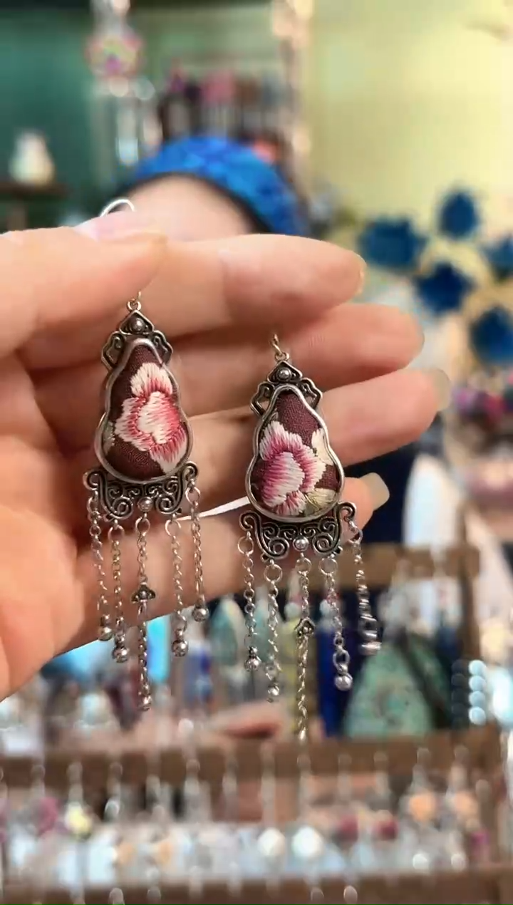 织绣彩云南阁非遗老绣717