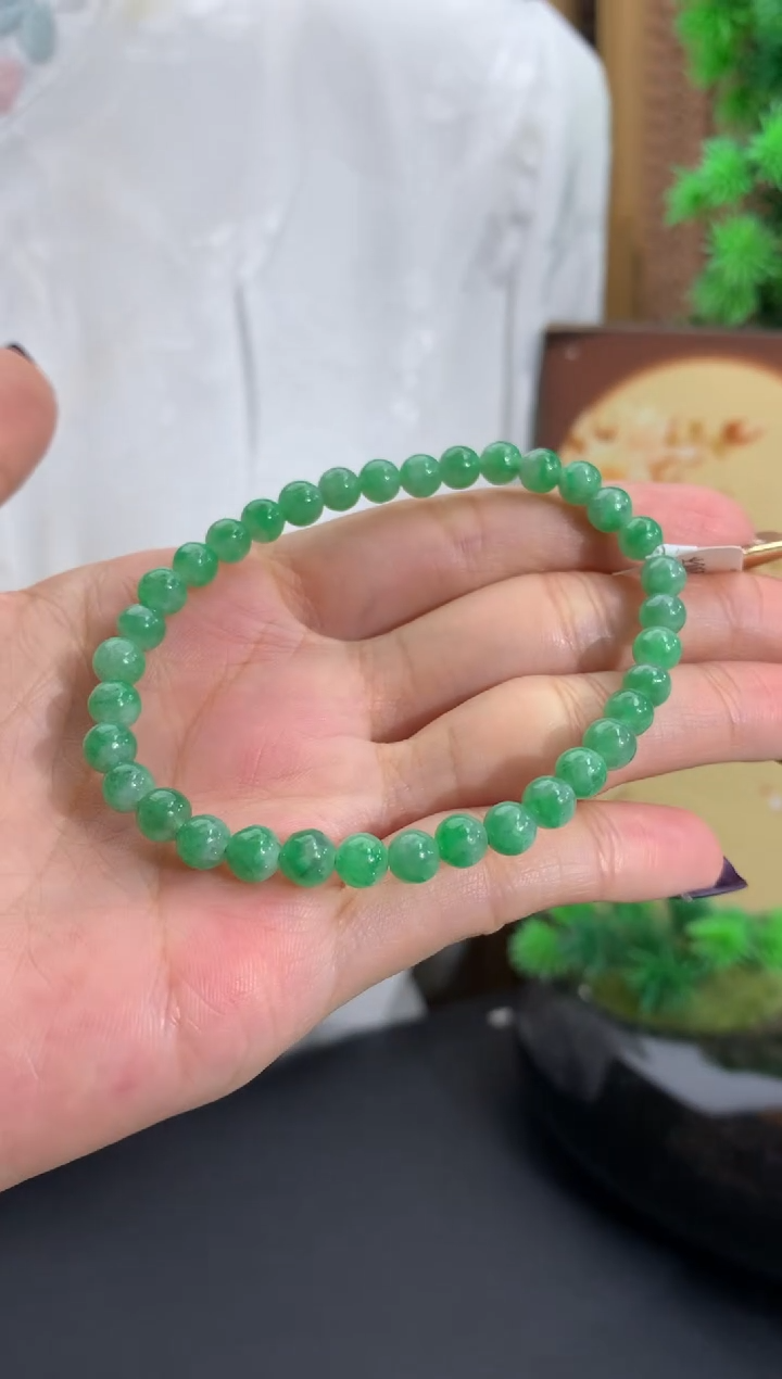 未镶嵌手串翡翠卡5.3mm（有纹裂 介意勿拍