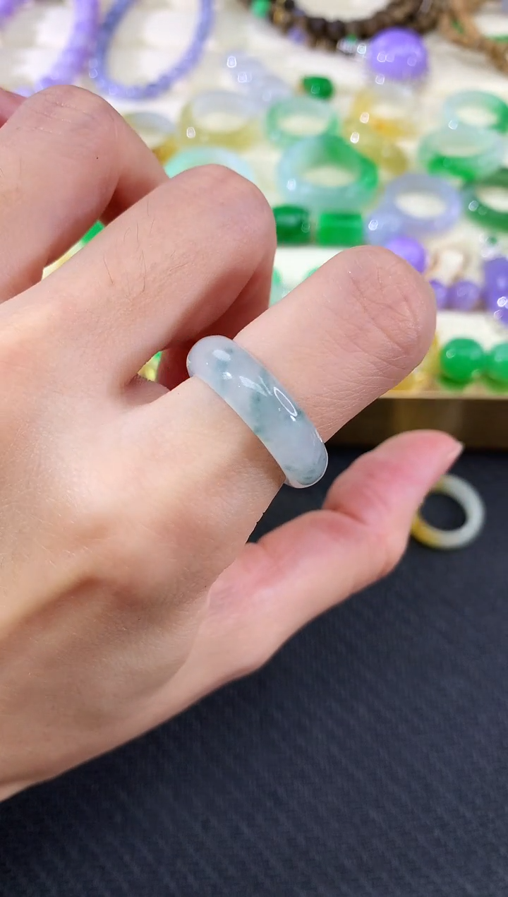 未镶嵌戒圈翡翠13|680