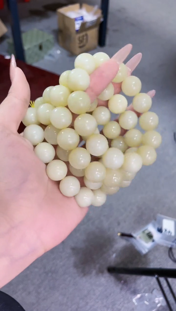 和田玉未镶嵌挂件拍一发一，多样性发货！