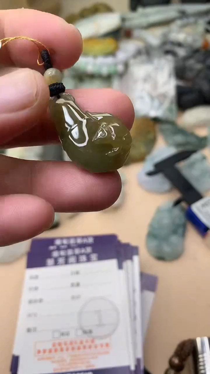 未镶嵌定制翡翠翡翠
