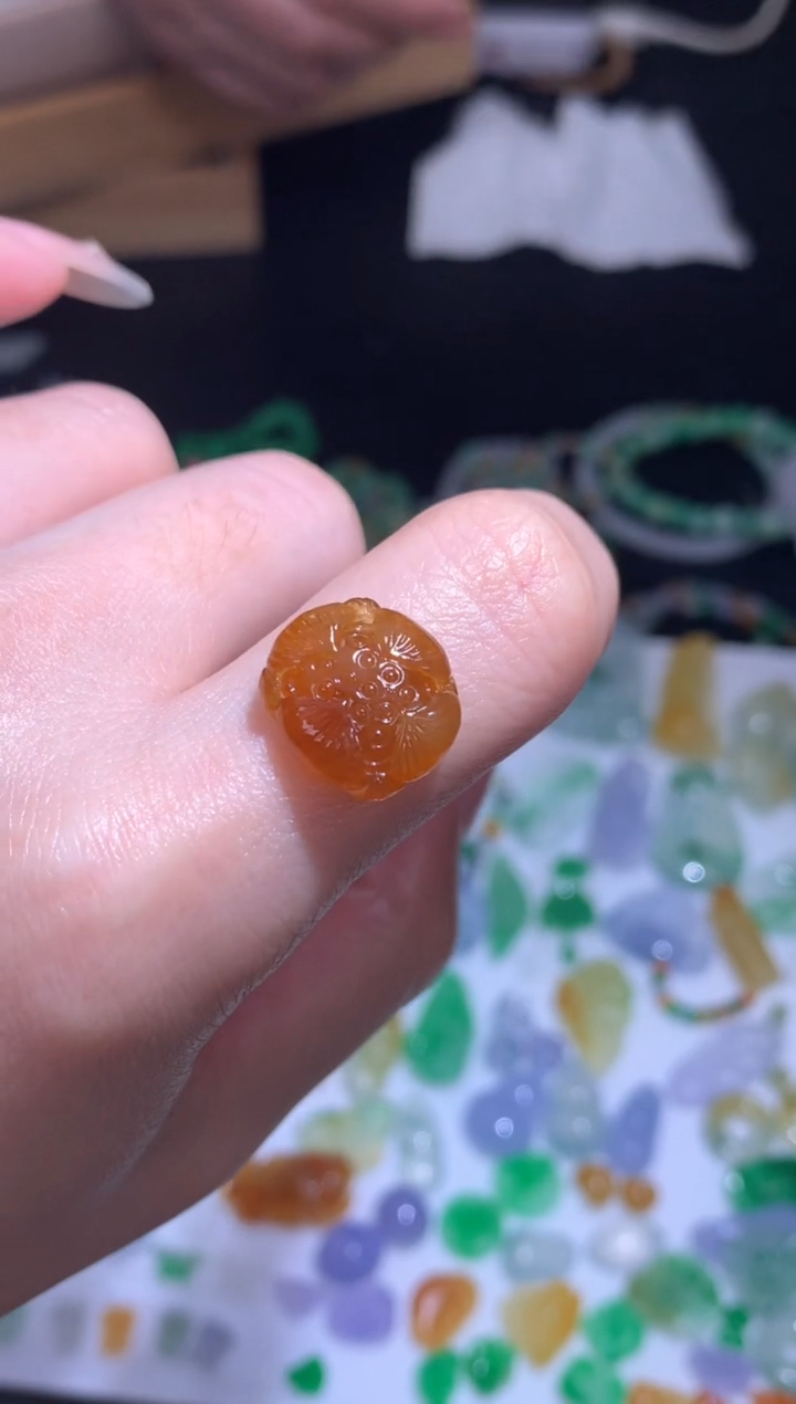未镶嵌定制翡翠莲花