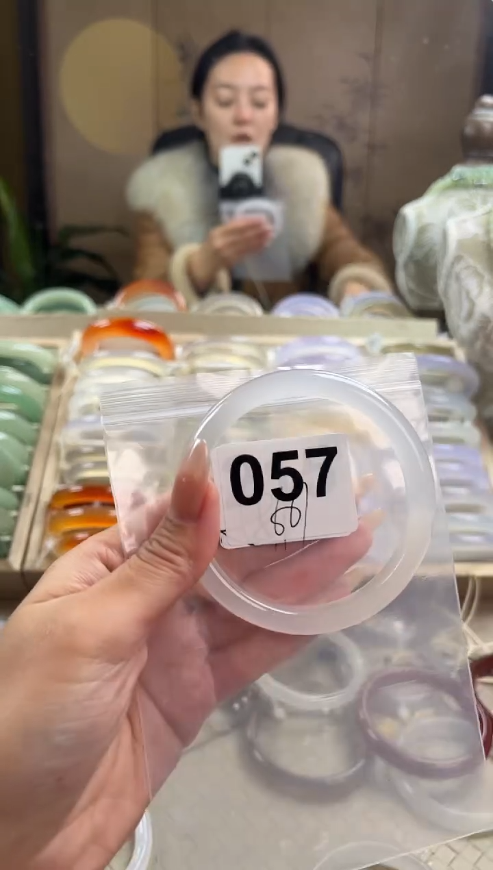 手镯玛瑙/玉髓未镶嵌057