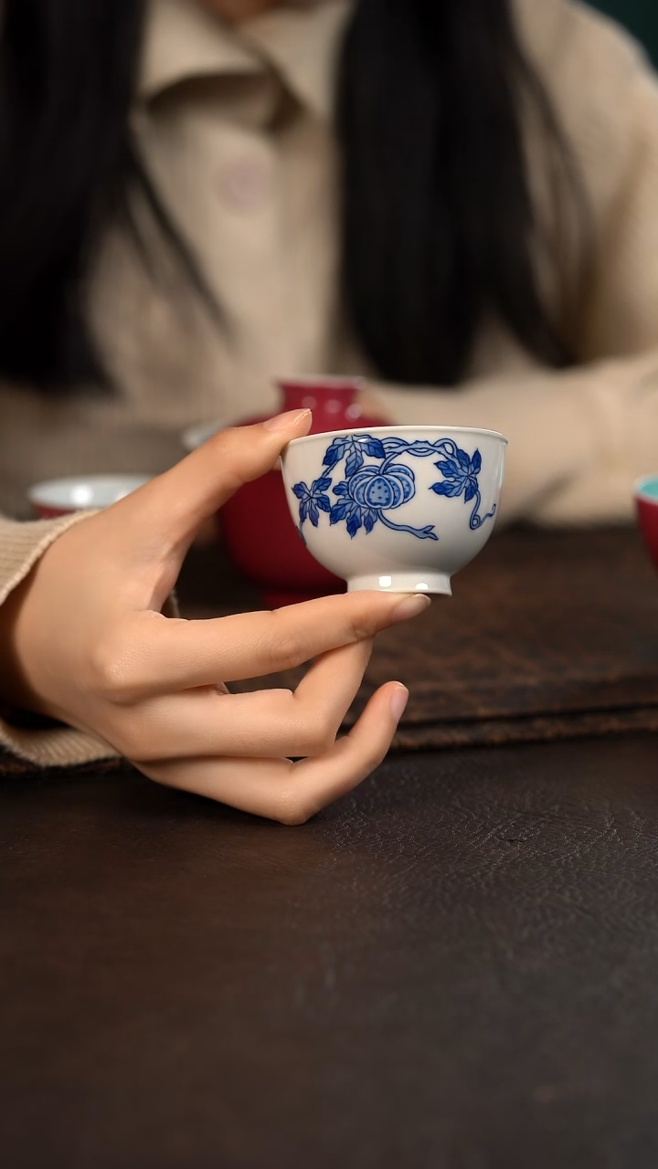 【闪购商品】杯HLX陶瓷折枝南瓜小鸡心杯 随机