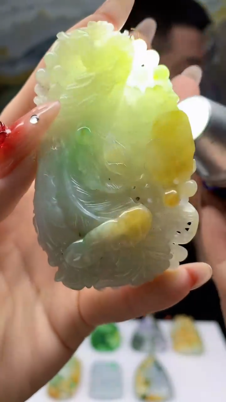 【闪购商品】定制翡翠未镶嵌1064ry-毛货挂件47