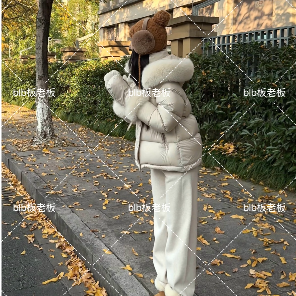 洋气大绒量女款休闲风见外包装厚款百搭韩版时尚大毛领连帽XH012