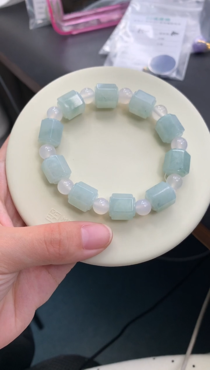 未镶嵌摆件翡翠48小时鉴赏期 退货不扣服务费