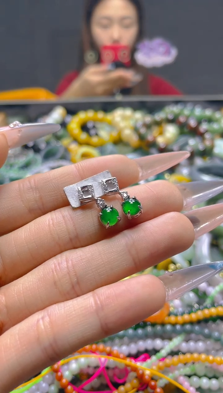 颈饰未镶嵌翡翠/E/翡翠A货，一件也是批发价