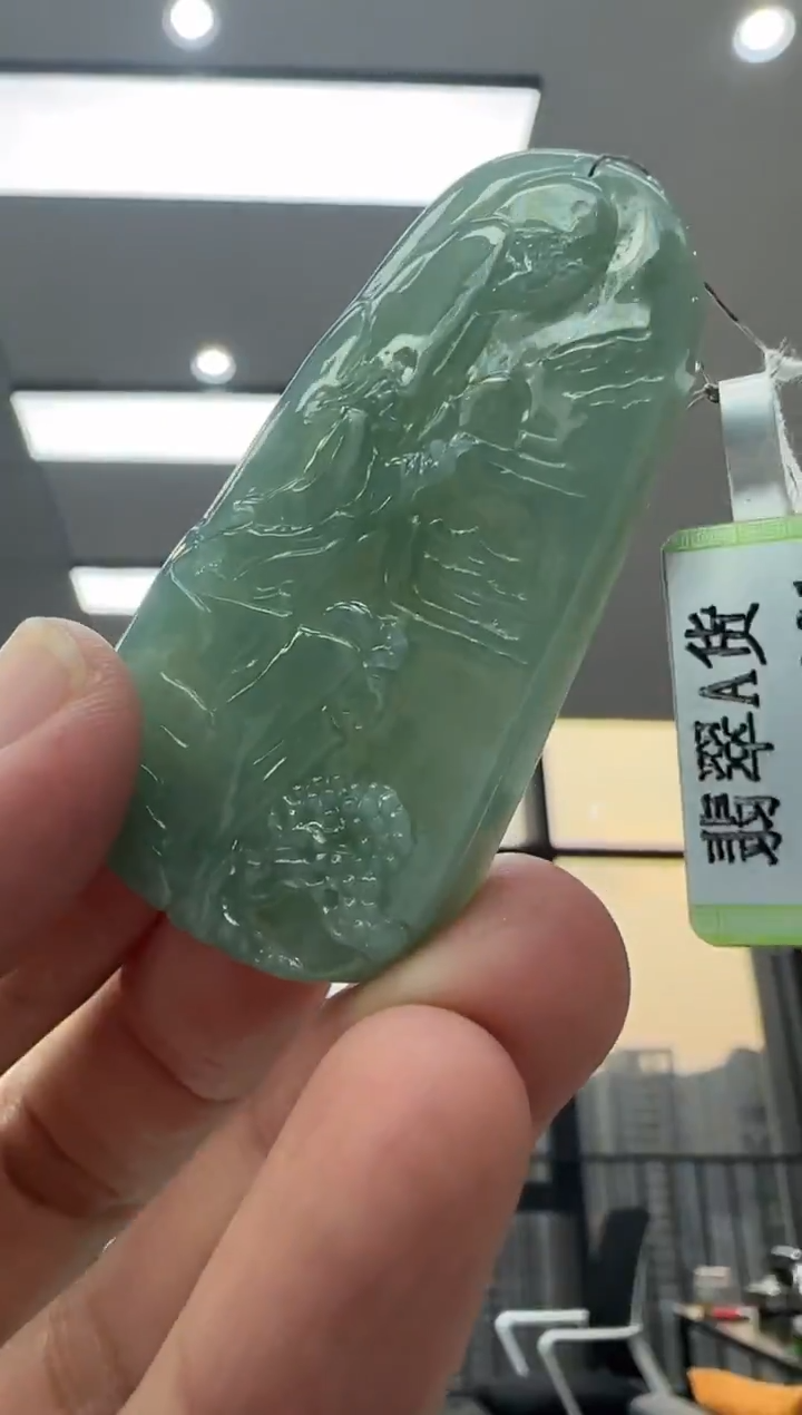 颈饰未镶嵌翡翠天然翡翠A货孤品一件