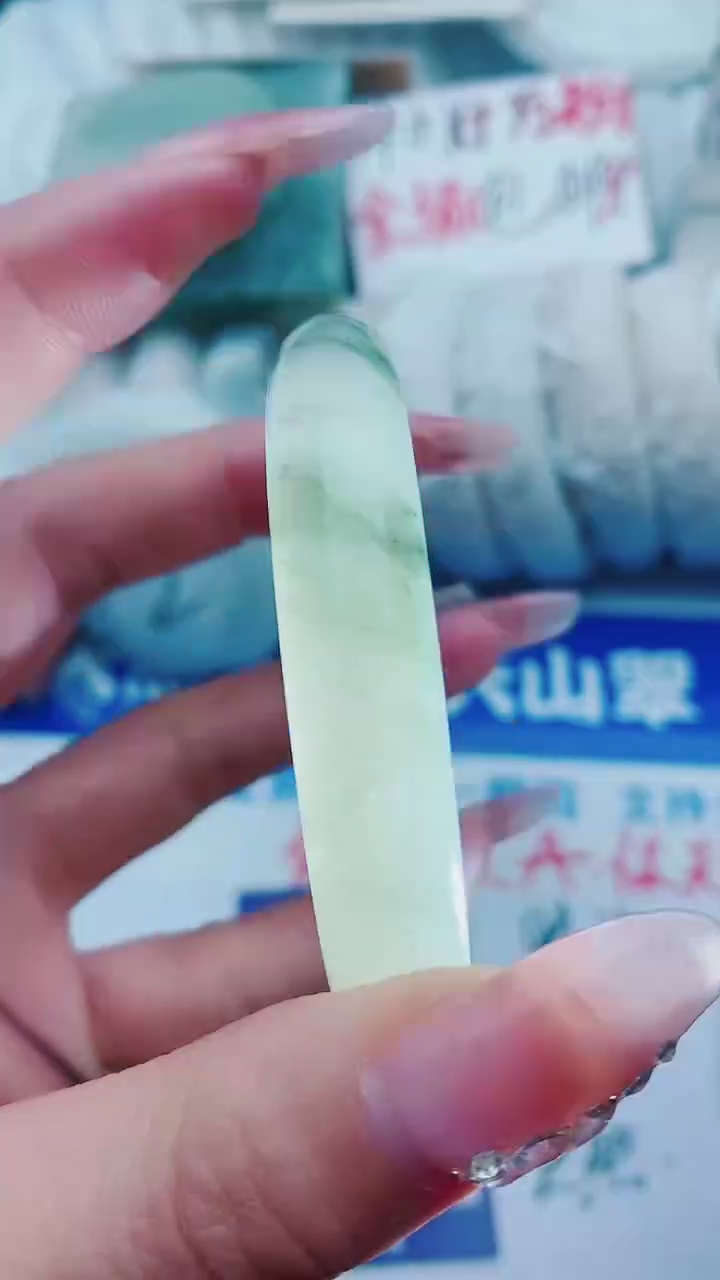 【闪购商品】石英质玉手镯未镶嵌D133-59-60