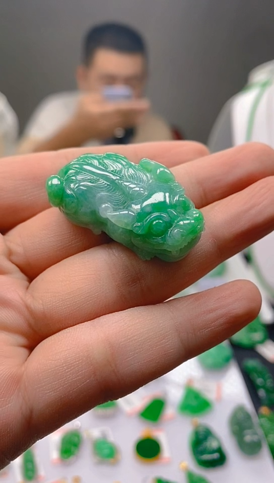 【闪购商品】翡翠颈饰未镶嵌新号开播，全场乱卖