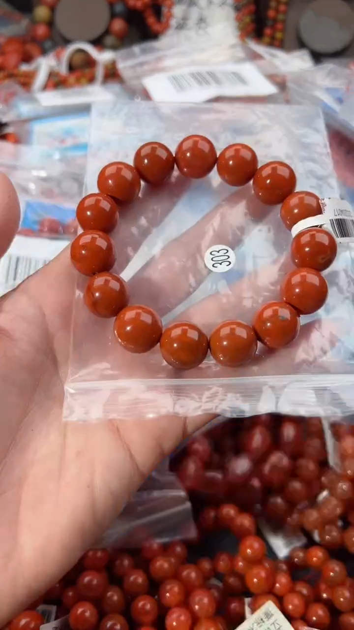 【闪购商品】南红玛瑙手串未镶嵌14+