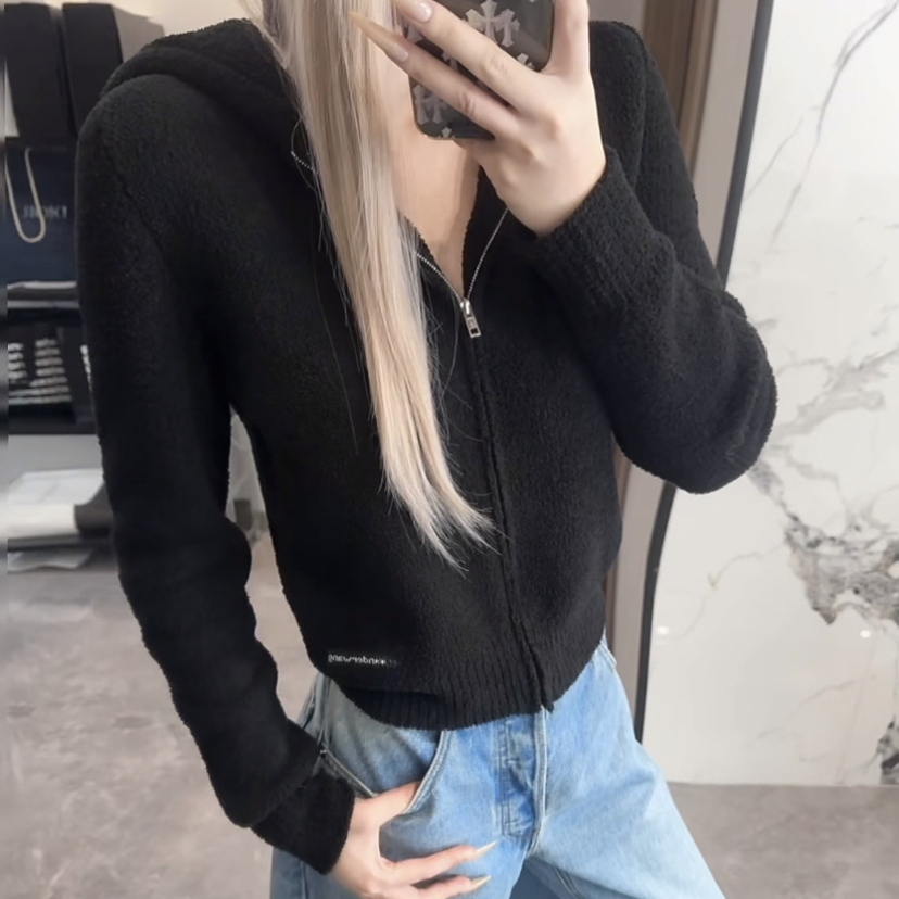 GXW2025SS 字母刺绣拉链短款连帽针织开衫毛衣外套