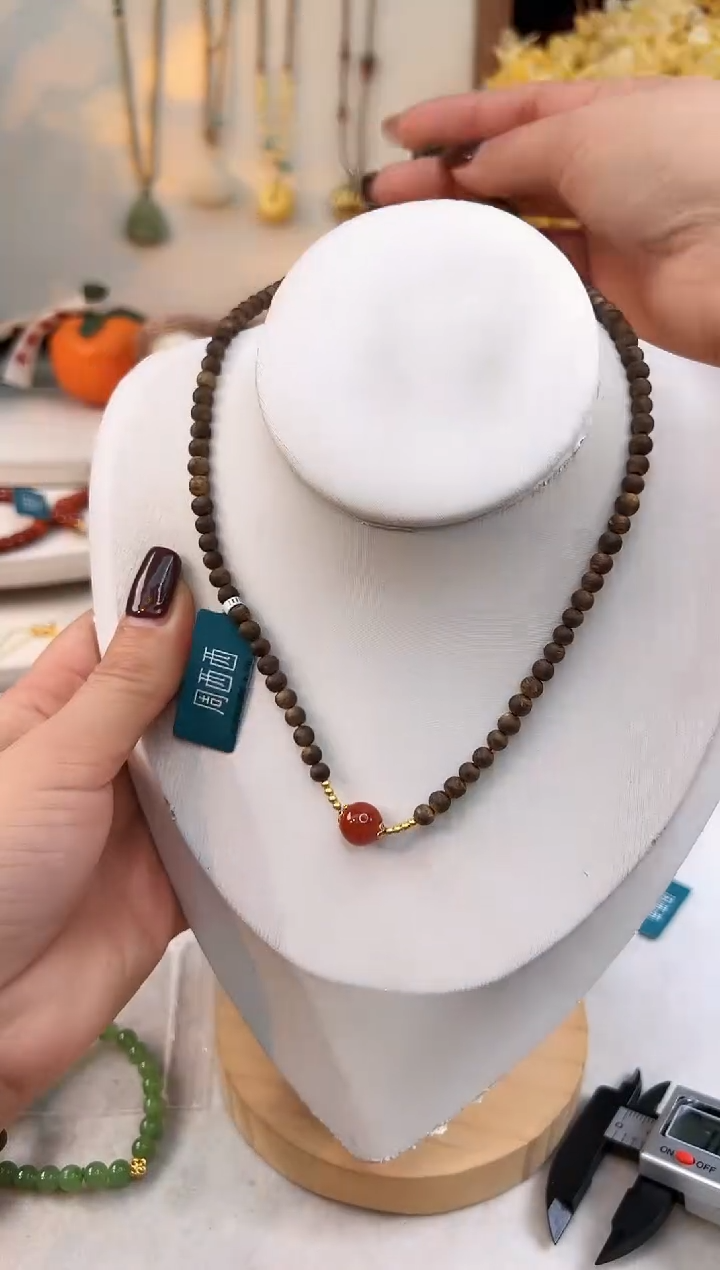 【闪购商品】南红玛瑙颈饰18K金镶嵌@@F921R011098