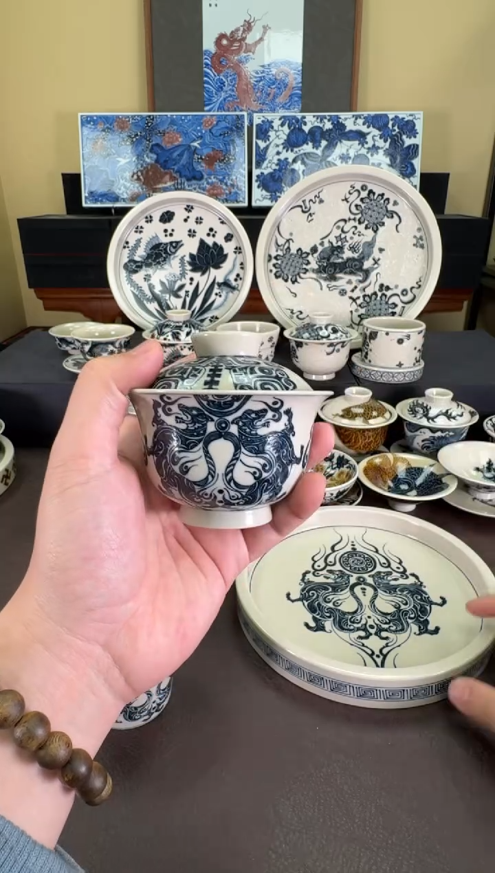 【闪购商品】二号釉虎符纹盖碗