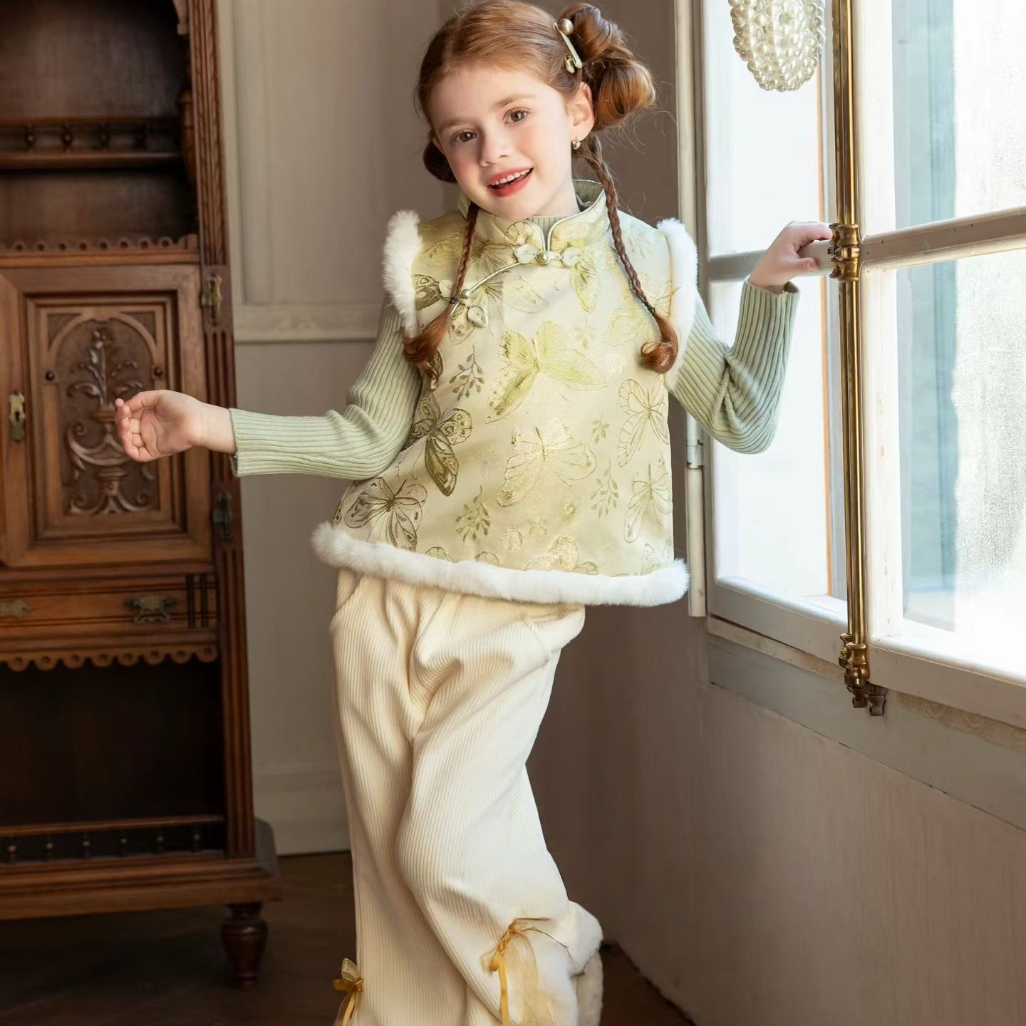 女童2025新款新中式马甲套装女宝高级年服三件套中国风儿童洋气