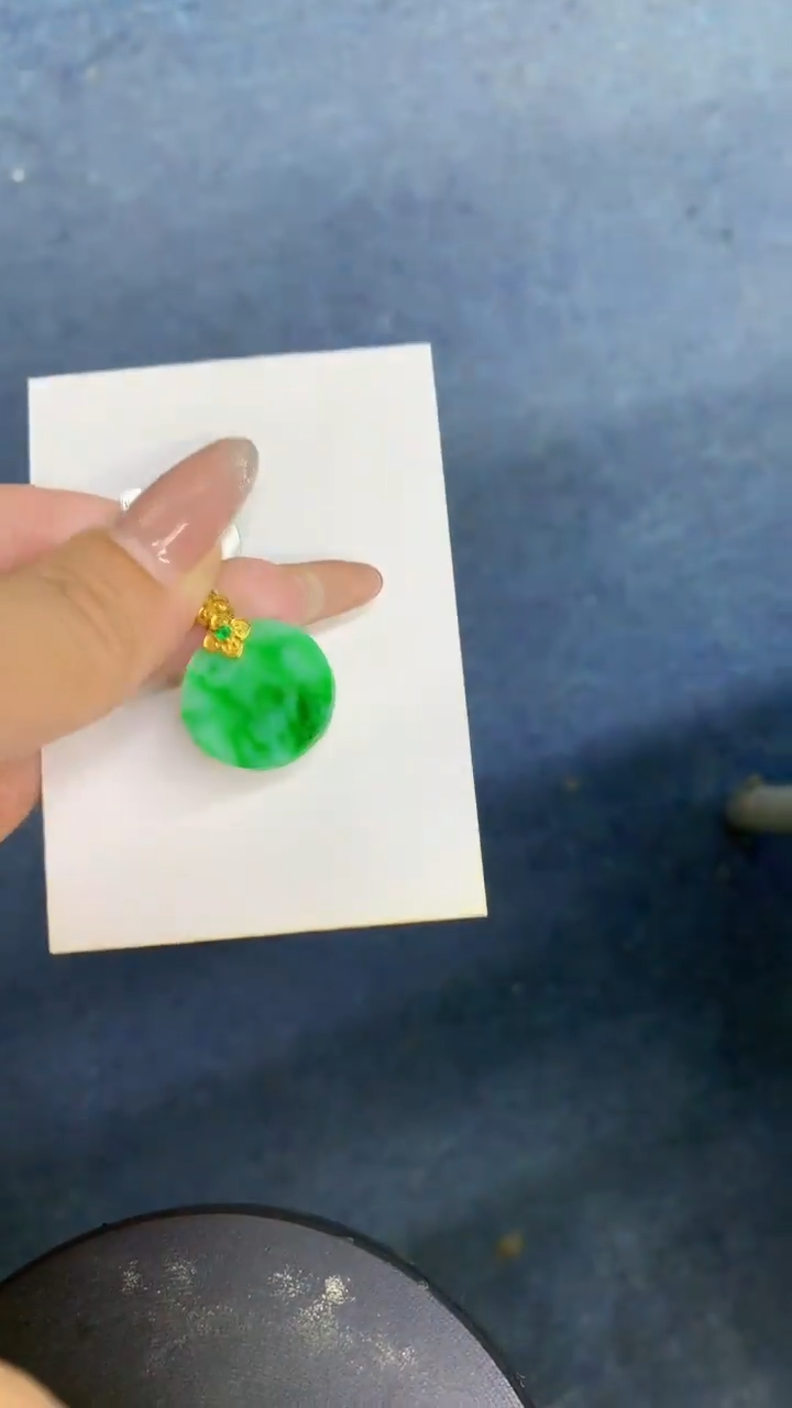 颈饰未镶嵌翡翠1