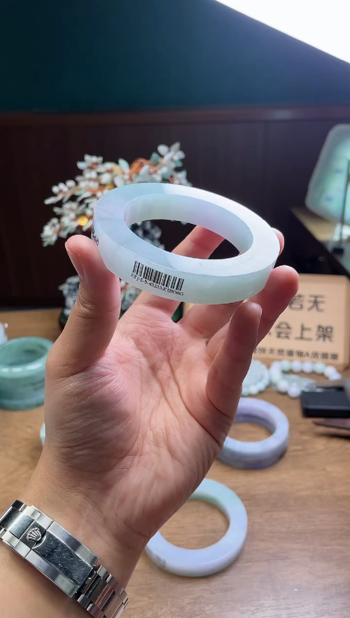 【闪购商品】定制翡翠手镯未镶嵌定制