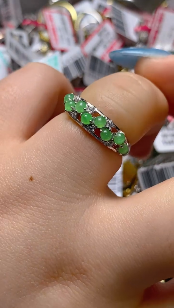 银S925镶嵌戒指翡翠百内无证书