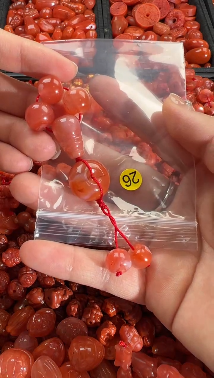 【闪购商品】南红玛瑙颈饰未镶嵌1