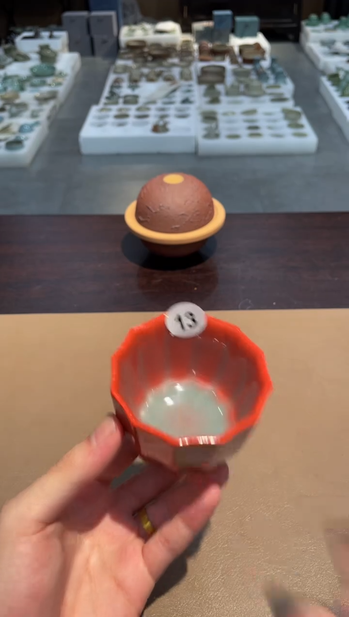 13窑承龙泉青瓷红炉十二楞杯